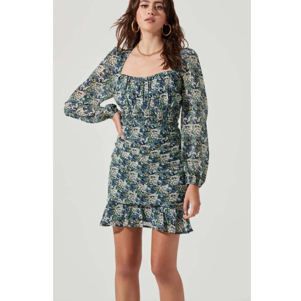 ASTR the label Floral Ruched Smocked Waist Mini Dress Sz Small